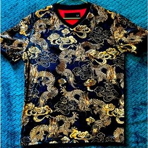 Golden Dragon Men’s XL T-shirt.
